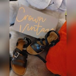 Crown Vintage Sandal